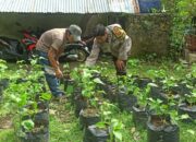 Bhabinkamtibmas Desa Batulayar Dukung Ketahanan Pangan Warga